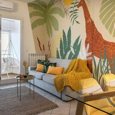 Elegante Bilocale Con Vista Mare E Parcheggio Appartement