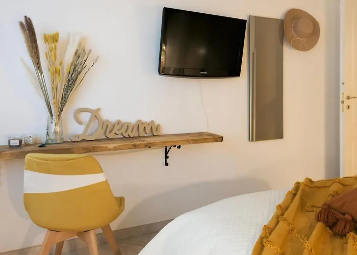 Apartament Elegante Bilocale Con Vista Mare E Parcheggio *